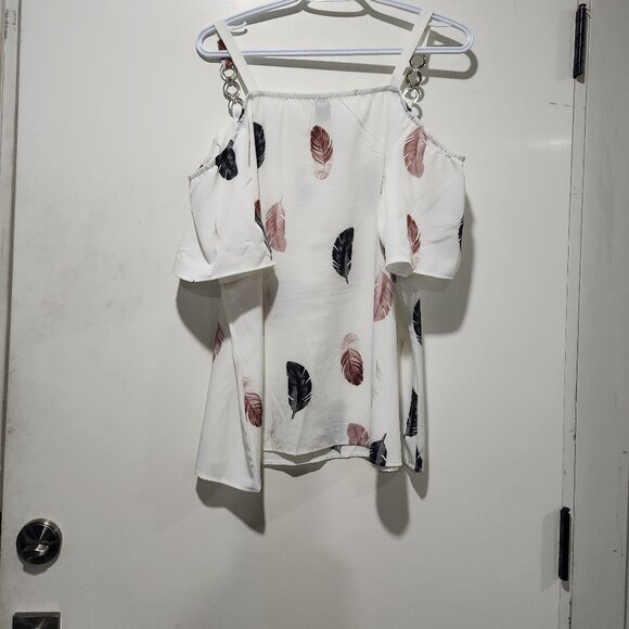 Shein Curve, Women Top , OXL ,off White - Picture 3 of 3